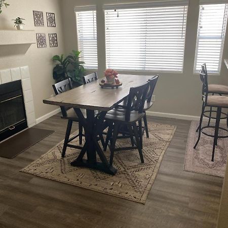 New Beautifully Remodeled Home In Las Vegas Zewnętrze zdjęcie